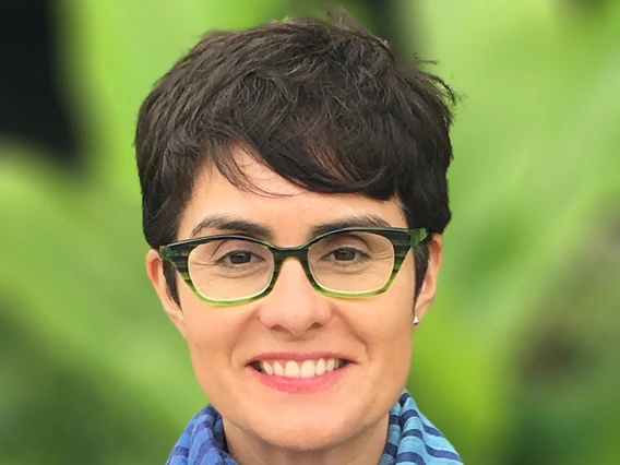 Laura Lopez-Hoffman Headshot